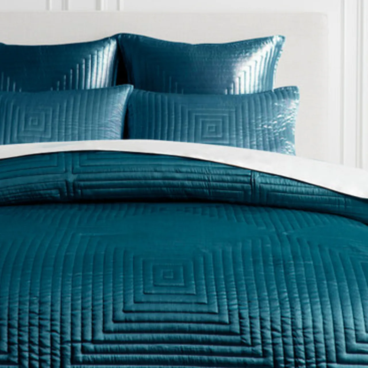 Z Gallerie Ares Bedding - Cerulean> Textured Bedding | Solid Bedding