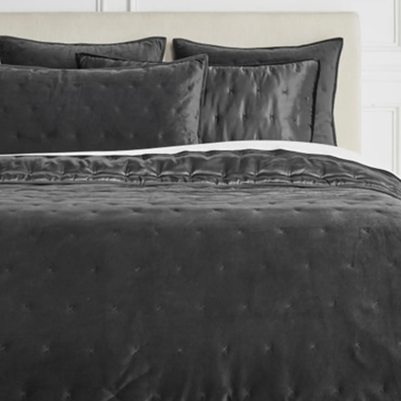 Z Gallerie Ayla Reversible Bedding - Black> Textured Bedding | Velvet Bedding