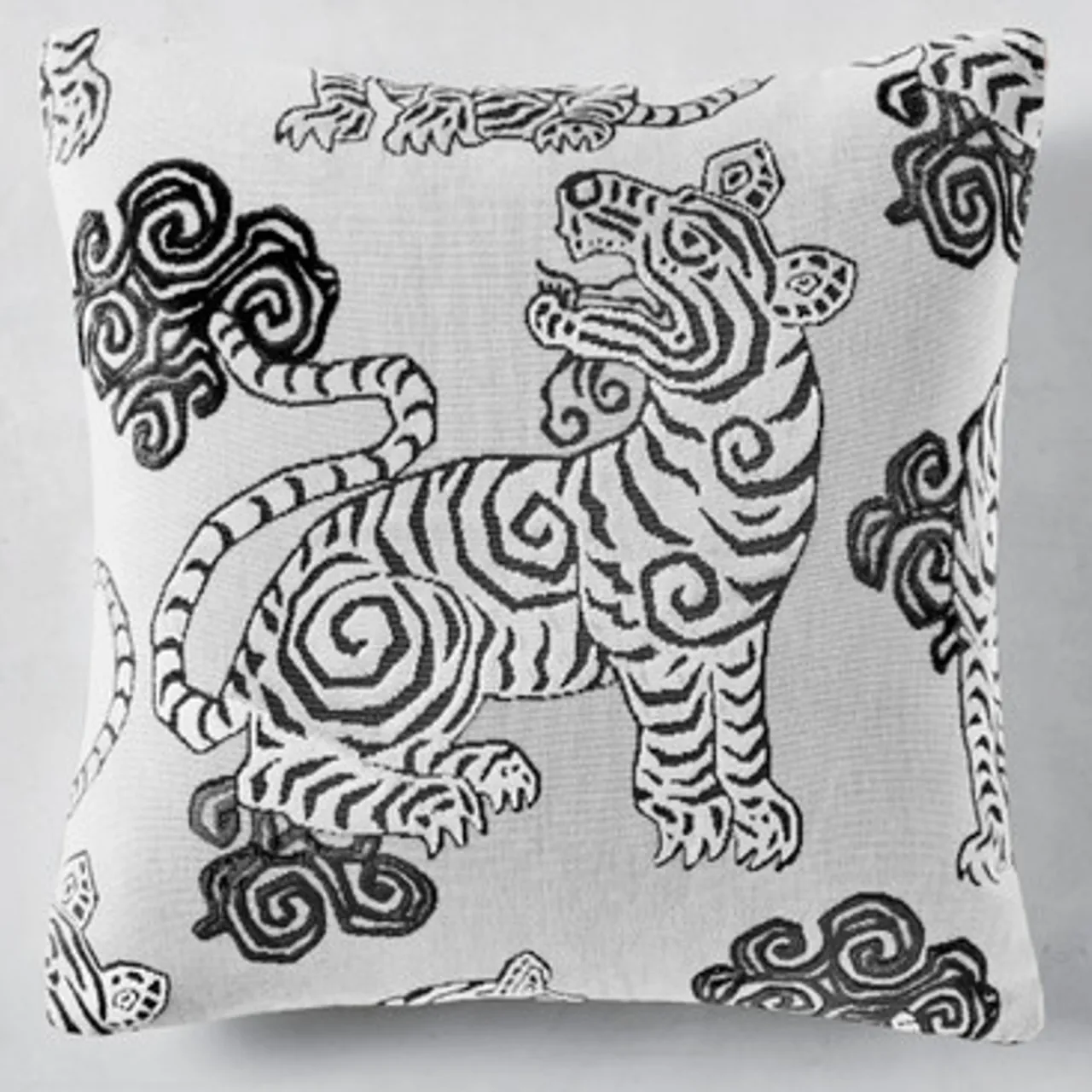 Z Gallerie Bengali Pillow 22" - Black> Textile Sale | Novelty Pillows