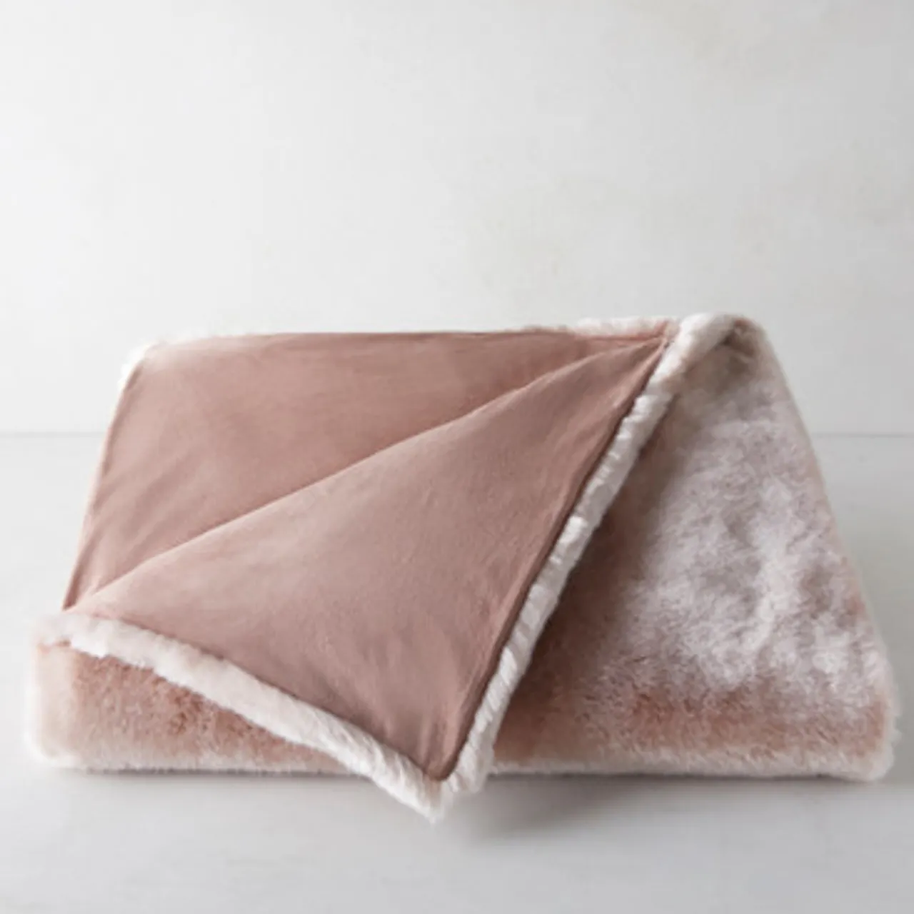 Z Gallerie Bijou Throw - Blush> Solid Throws | Textile Sale