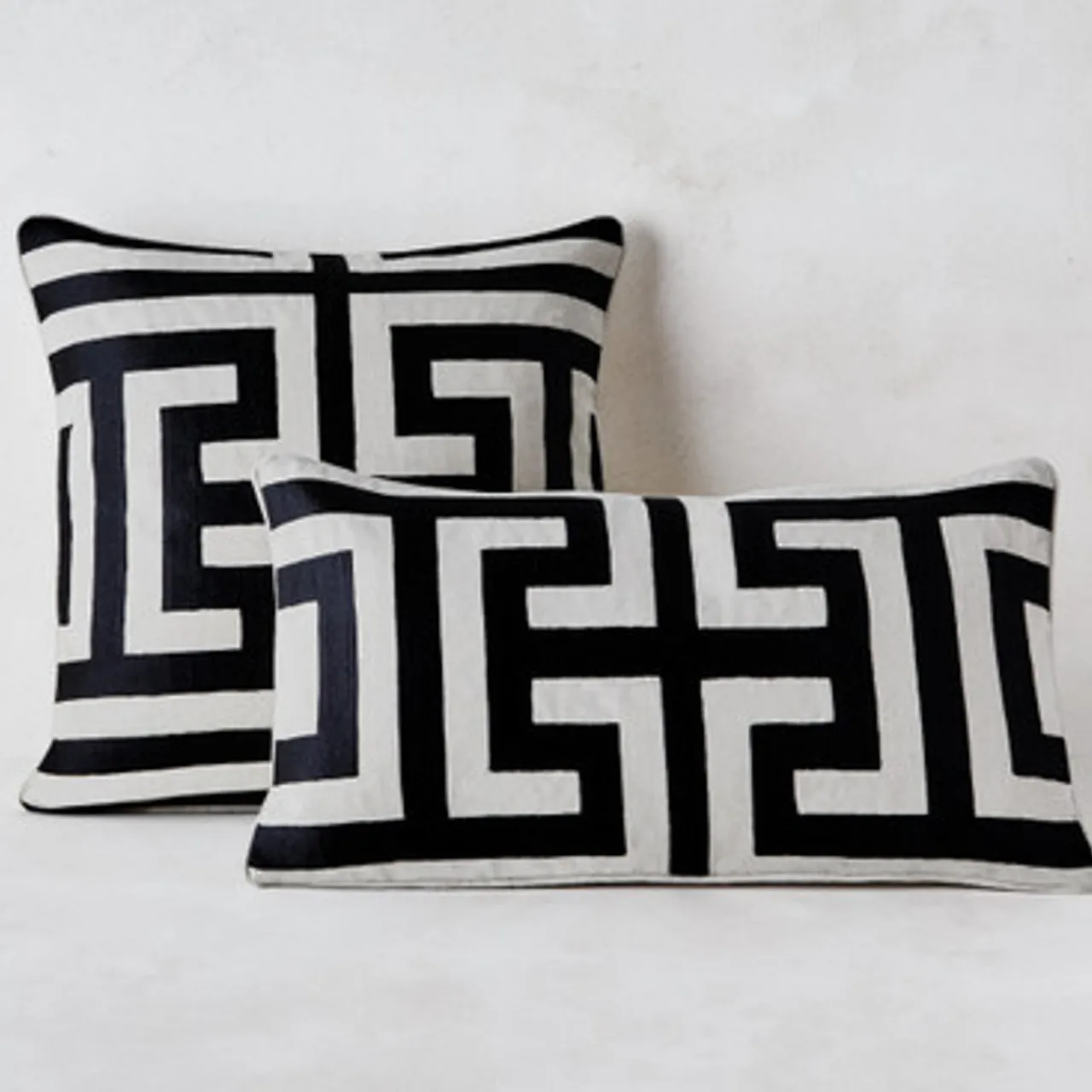 Z Gallerie Cace Pillow Collection - Natural/Black> Textile Sale | Patterned Pillows