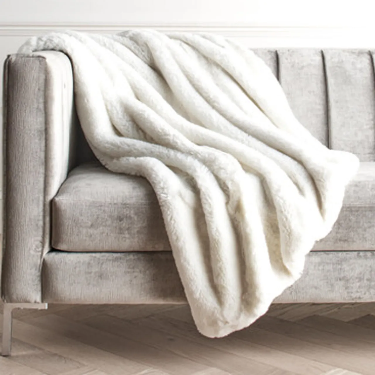 Z Gallerie Chinchilla Throw - White> Solid Throws | Textile Sale