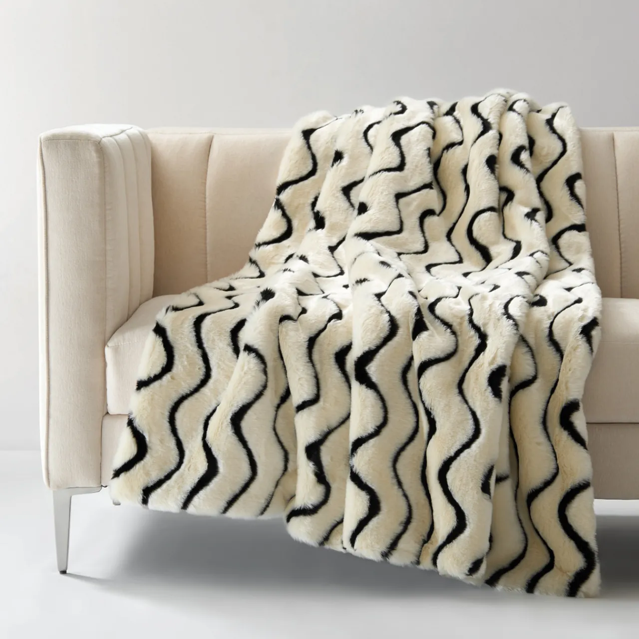 Z Gallerie Dosia Wave Throw 50" x 60"> Patterned Throws | Textile Sale