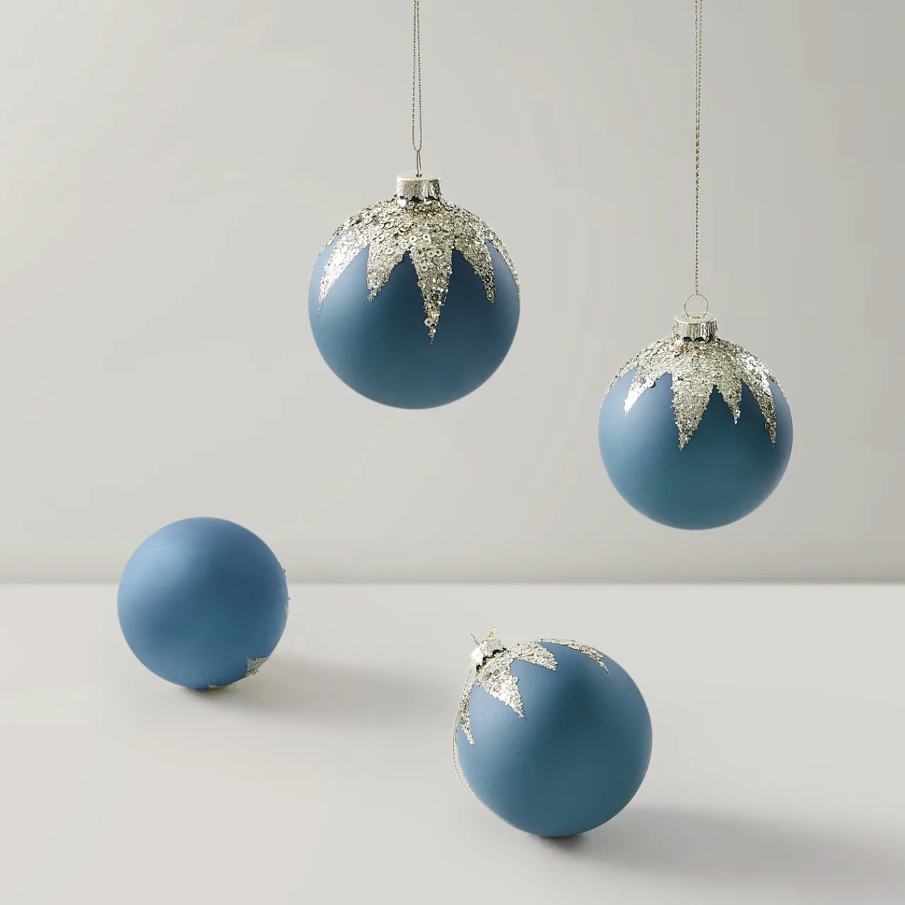 Z Gallerie Glittered Starburst Ornament - Set of 4> Ornaments | Décor Sale