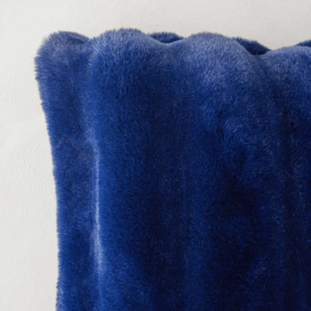 Z Gallerie Kira Pillow 20" - Sapphire> Textile Sale | Faux Fur Pillows