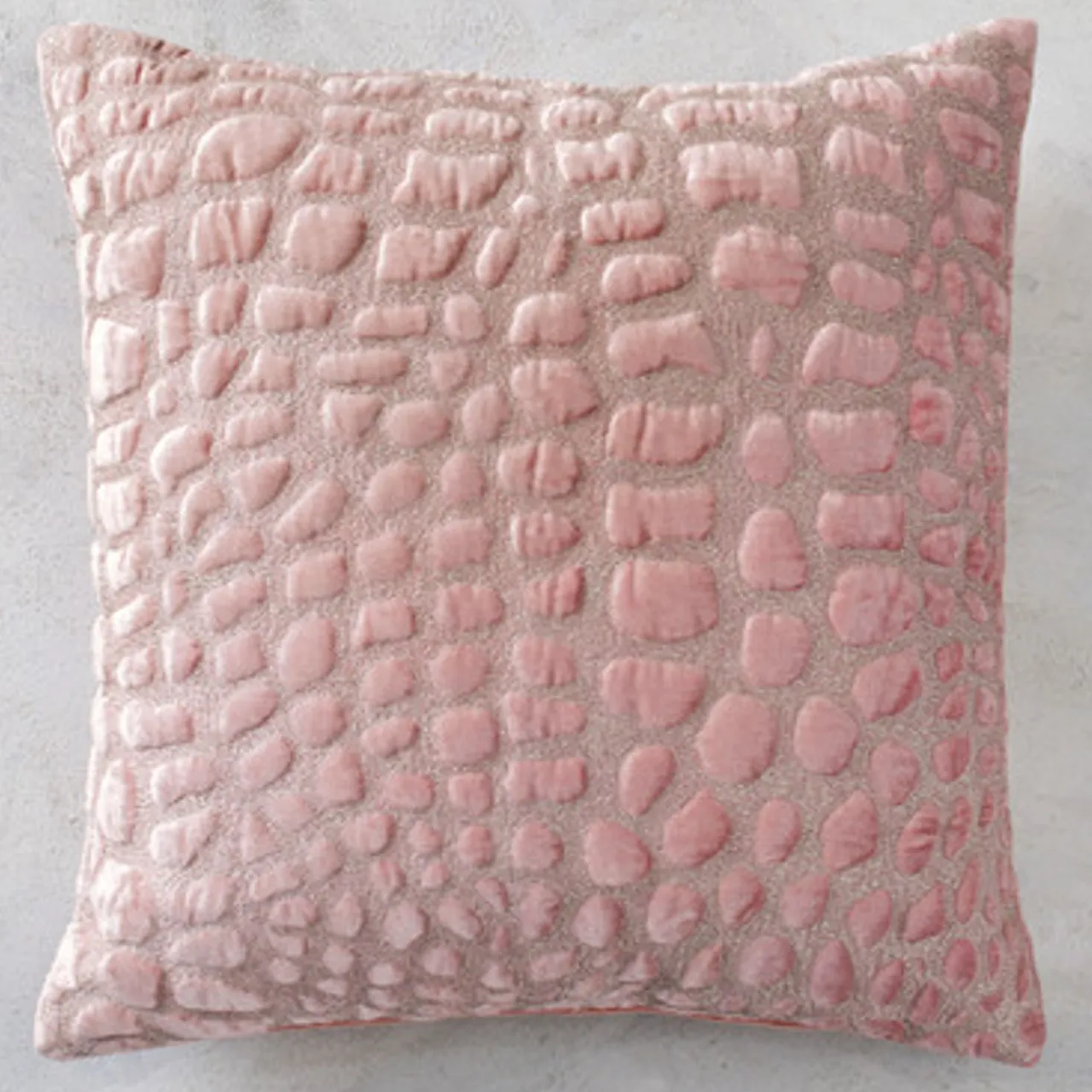 Z Gallerie Lenexa Pillow 22" - Blush> Textile Sale | Solid Pillows