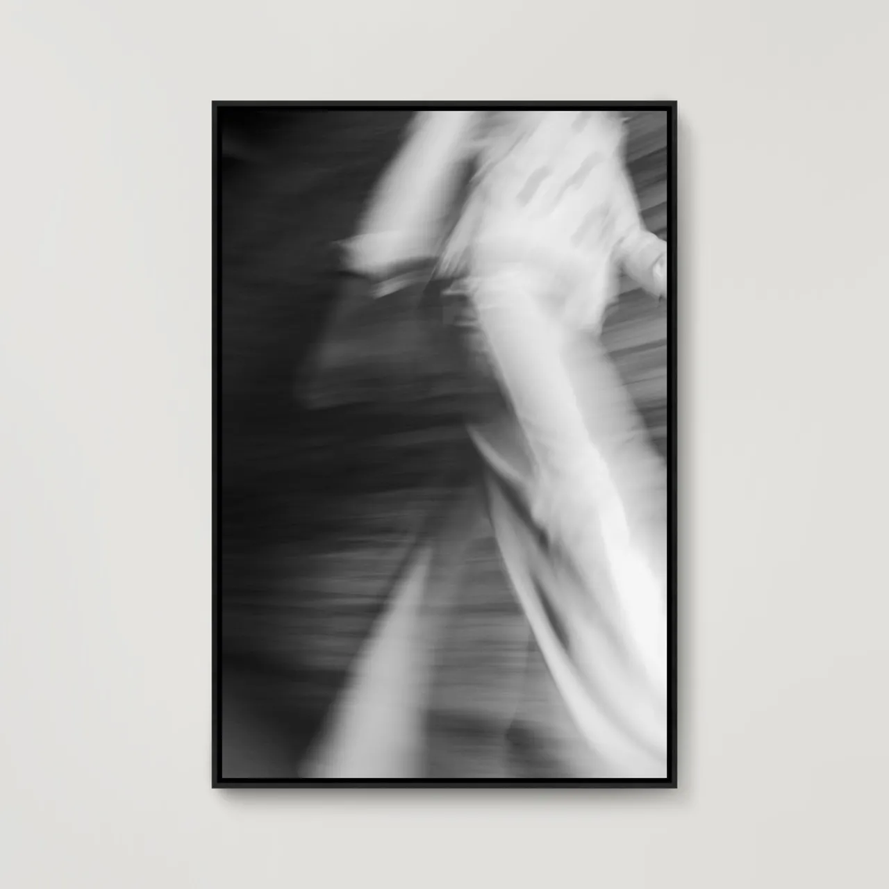 Z Gallerie Mid Stride> Canvas | Framed Art