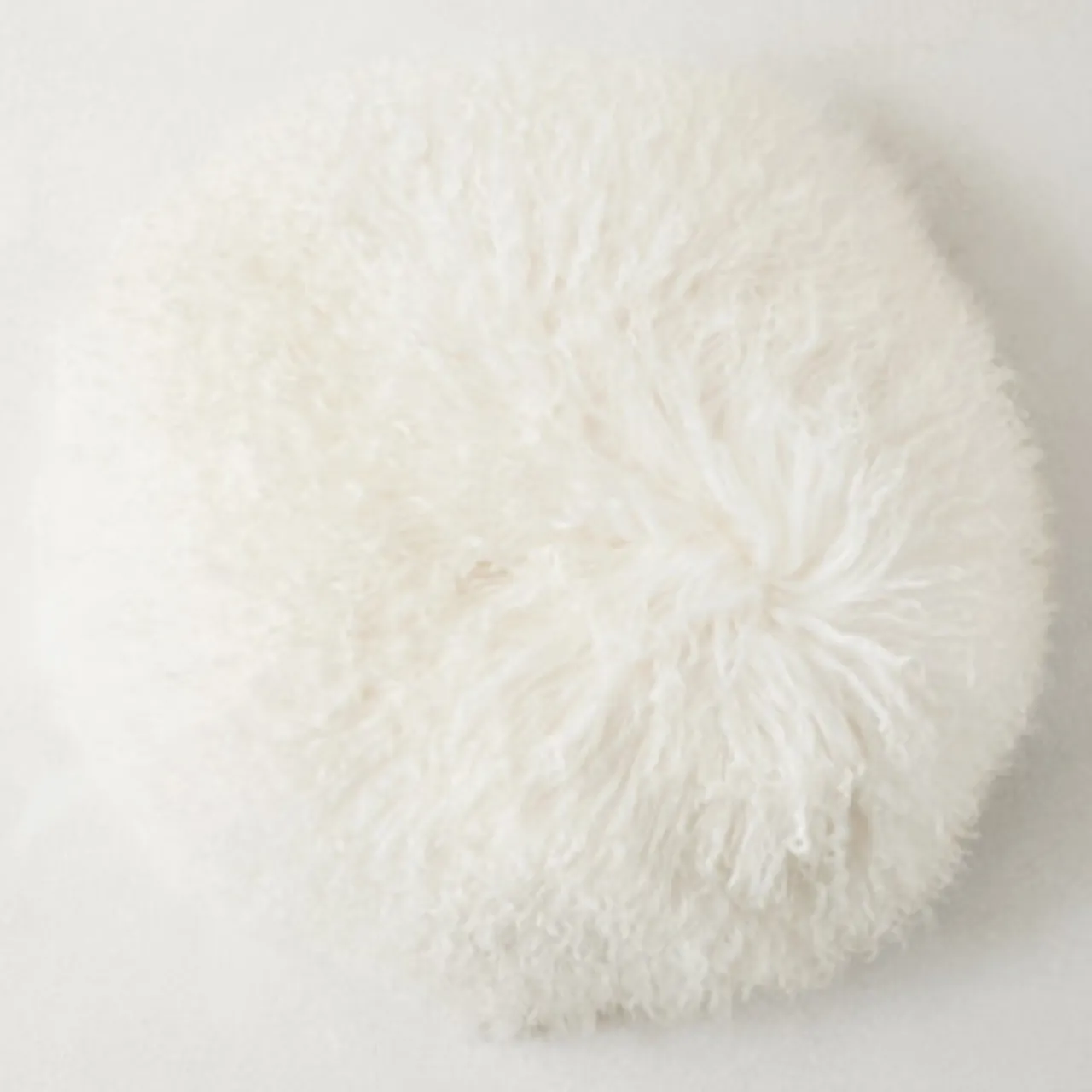 Z Gallerie Mongolian Round Pillow 18" - White> Textile Sale | Mongolian & Fur Pillows