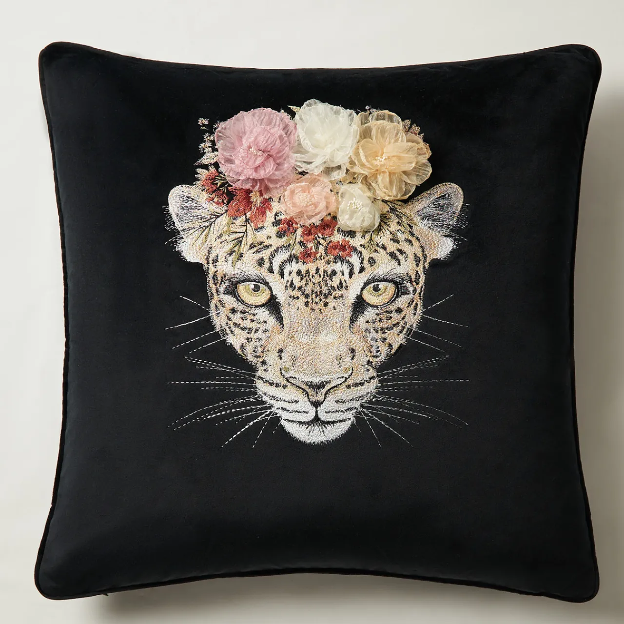 Z Gallerie Namir Queen Pillow 22"> Textile Sale | New Pillows