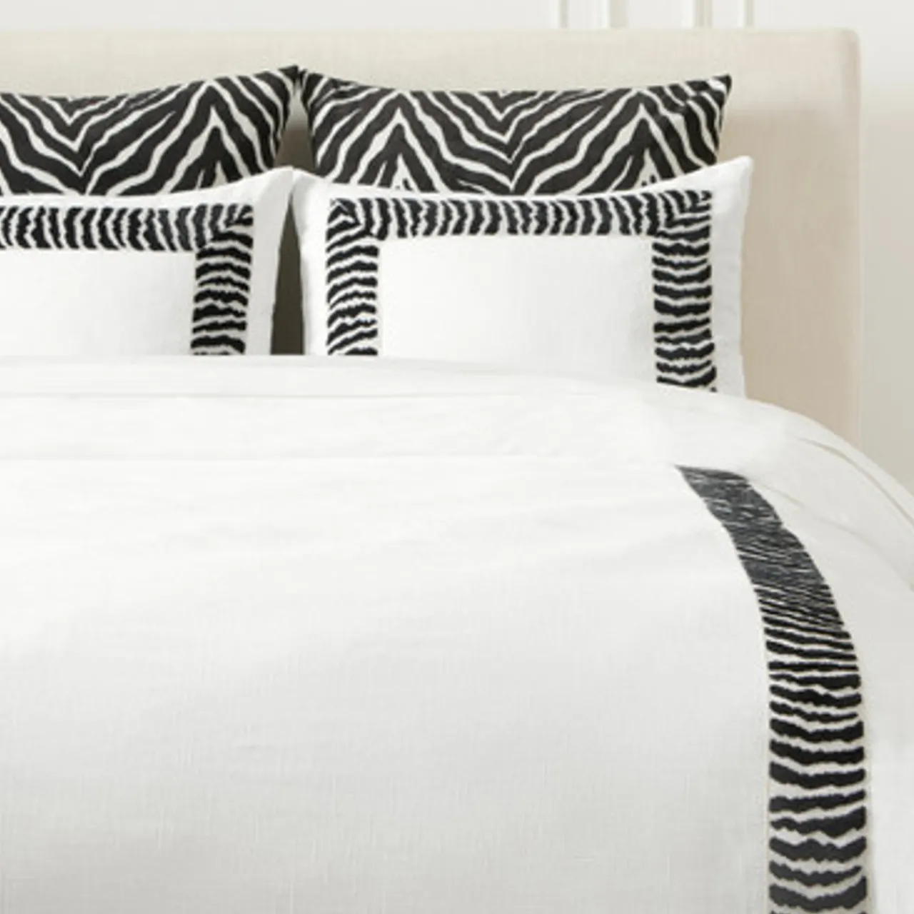 Z Gallerie Nikki Chu - Hasina Bedding - Black> Textured Bedding | Duvets Covers & Shams