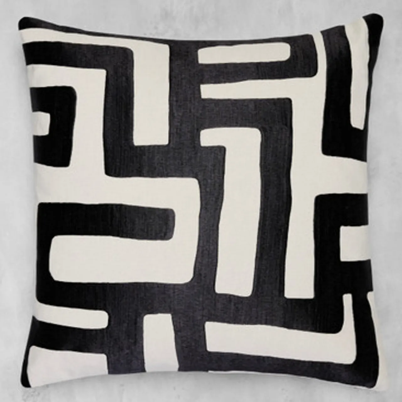 Z Gallerie Nikki Chu - Mandala Pillow 22" - Black> Textile Sale | Patterned Pillows