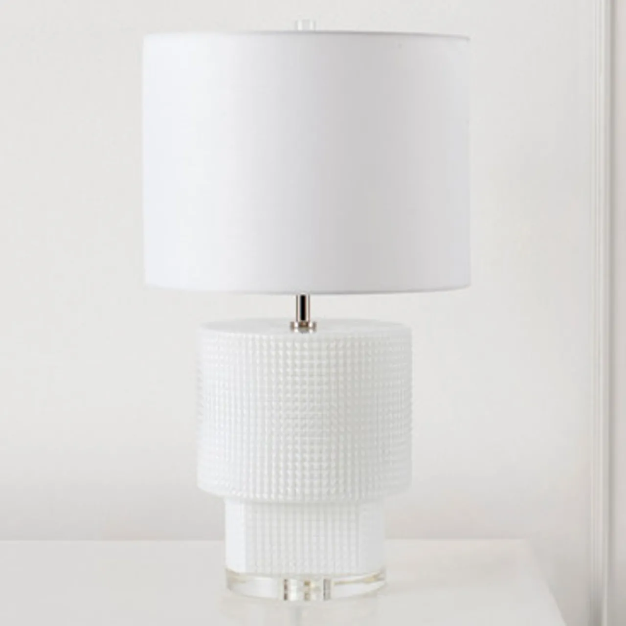 Z Gallerie Quinn Table Lamp> Lighting Sale | Living Room Lighting