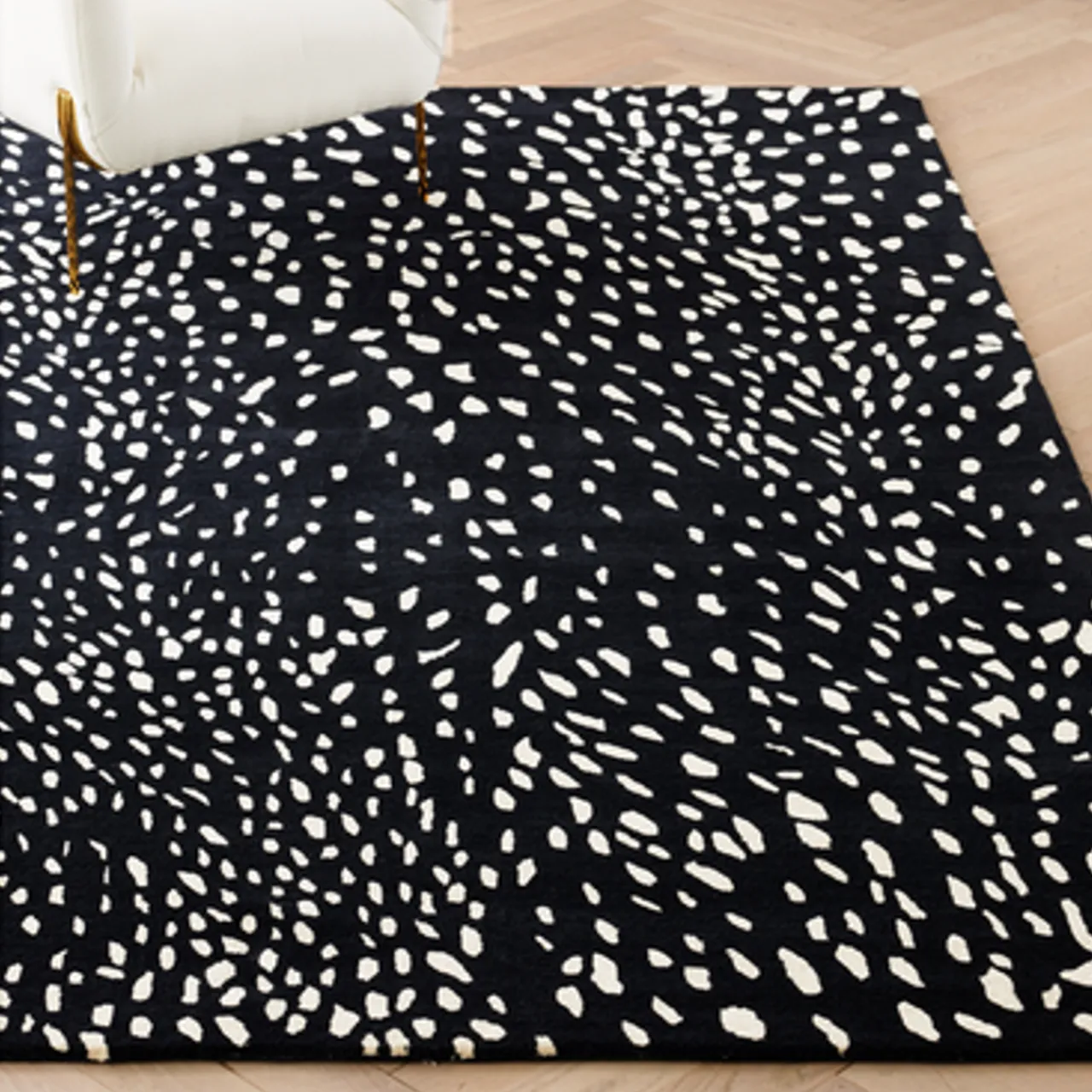 Z Gallerie Roxanne Rug - Black> Modern Rugs | Animal Print Rugs