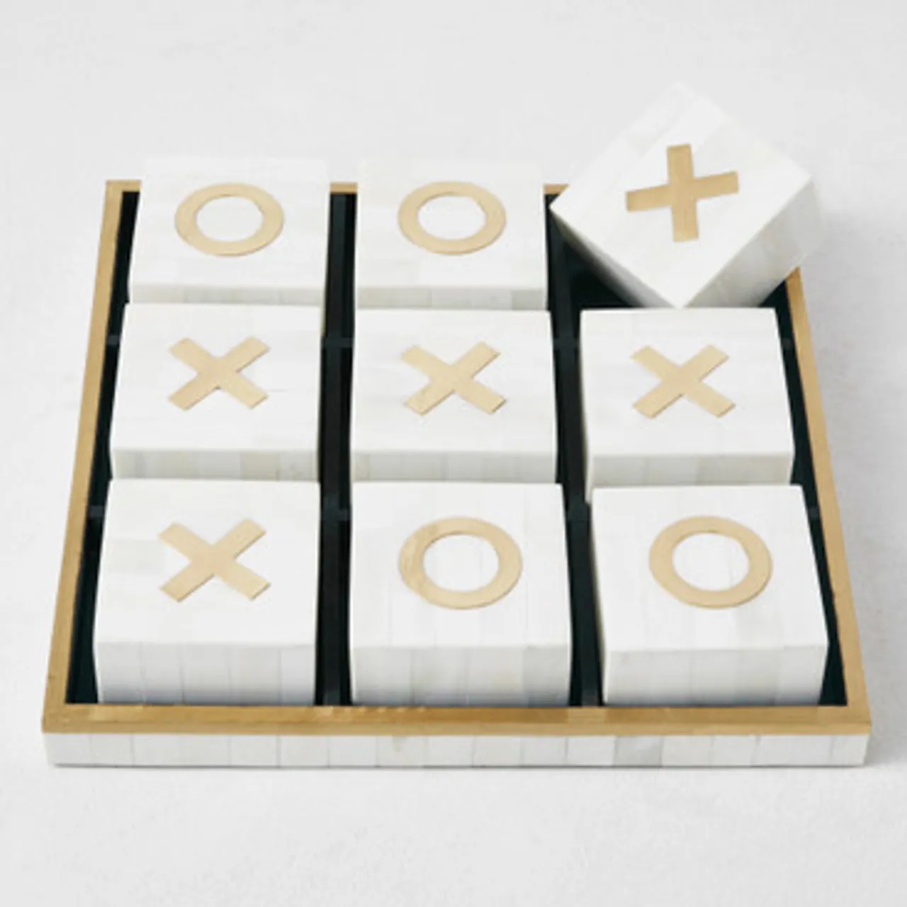 Z Gallerie Tic Tac Toe> Games | Décor Sale